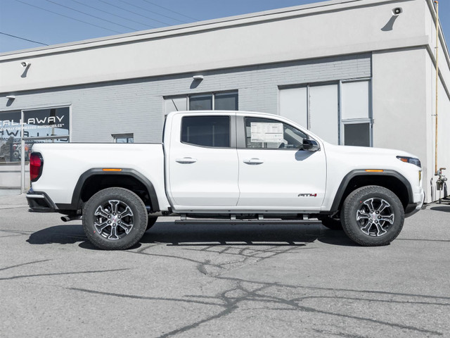 2025 GMC Canyon AT4- HD Surround Vision | Sunroof in Cars & Trucks in Markham / York Region - Image 4