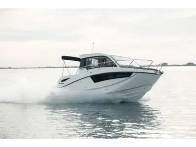 T25 EXPLORER 300XL VERADO - PREPARATION INCLUSE - PREMIUM PACKAGE - CABIN COMFORT PACKAGE - FOREDECK...