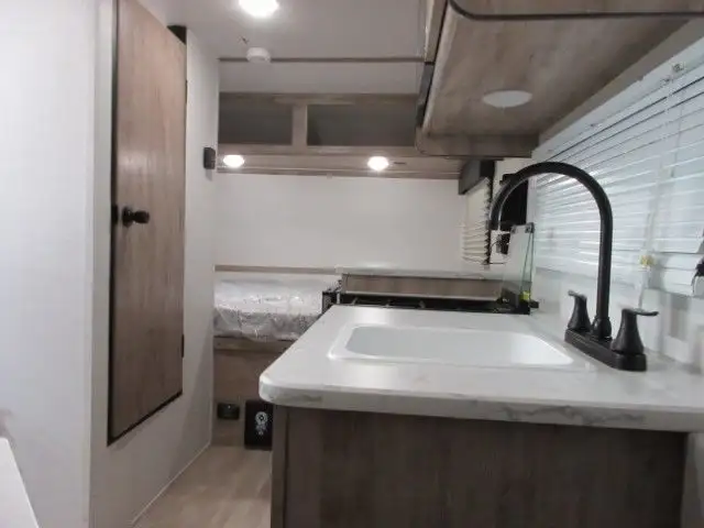 "NEW" 2025 TRAIL BOSS 170RX - $23,999. as low as $45 Weekly in Travel Trailers & Campers in Winnipeg - Image 20