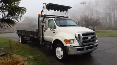 2008 Ford F-750 Flat Deck Regular Cab 2WD Diesel Dually Air Brakes Power Tailgate, Caterpillar 7.2L...