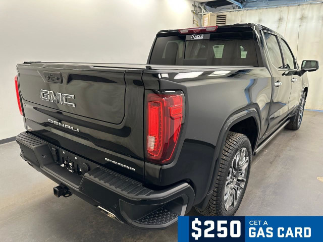 2023 GMC Sierra 1500 Denali Ultimate 6.2L 8CYL | HEATED & VEN... in Cars & Trucks in Lethbridge - Image 3