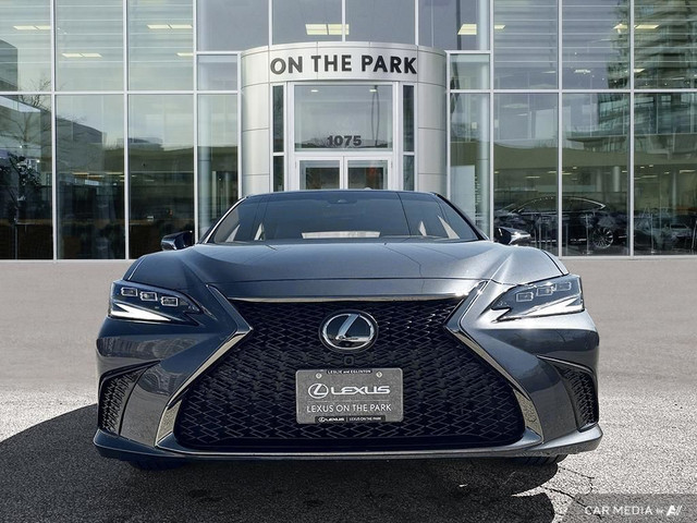 2025 Lexus ES 350 | F-SPORT 2 | COMPANY CAR | ACCESSORIES INCL in Cars & Trucks in City of Toronto - Image 2