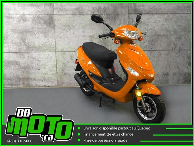 2023 Scootterre Bistro 50 ** aucun frais cache ** in Scooters & Pocket Bikes in Lanaudière