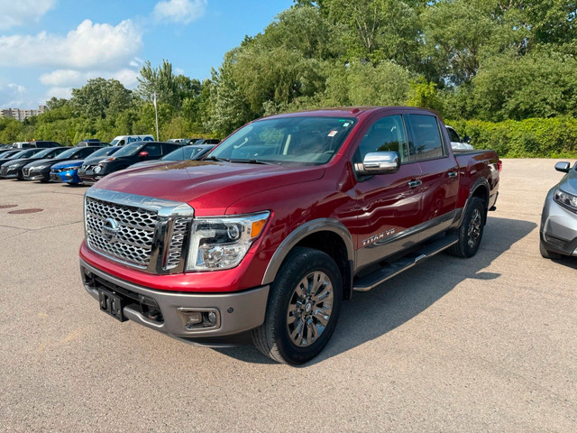 2018 Nissan Titan Platinum BROWN LEATHER INTERIOR | ONE OWNER... in Cars & Trucks in London - Image 2