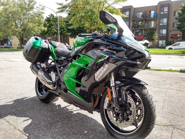 2023 Kawasaki NINJA H2 SX SE ( SUPERCHARGED ) in Touring in Laval / North Shore