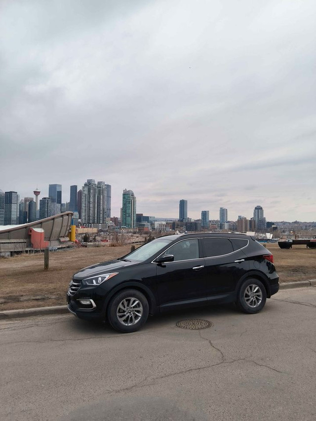 2017 Hyundai Santa Fe Premium in Cars & Trucks in Calgary