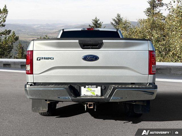 2017 Ford F-150 XLT | Tonneau Cover | Tailgate Step | Low KM in Cars & Trucks in Cowichan Valley / Duncan - Image 4