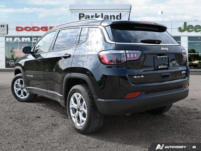 2025 Jeep Compass North 4x4 Nav Adaptive Cruise Heated Seats in Cars & Trucks in St. Albert - Image 4