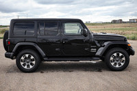 RADIO: UCONNECT 4C NAV W/8.4 DISPLAY,UCONNECT 4C NAV & SOUND GROUP -inc: Off-Road Information Pages... (image 4)