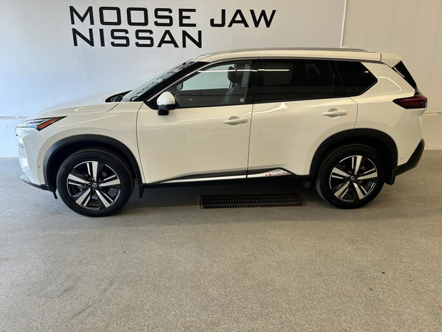 2021 Nissan Rogue AWD Platinum for sale in Cars & Trucks in Moose Jaw - Image 2