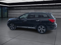 A fully equipped and capable 4x4 SUV, offering a smooth ride and premium features. The Platinum trim... (image 5)