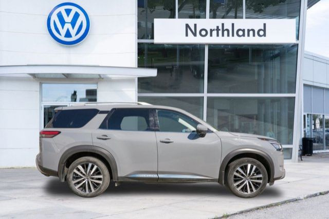 2024 Nissan Pathfinder Platinum in Cars & Trucks in Calgary - Image 2
