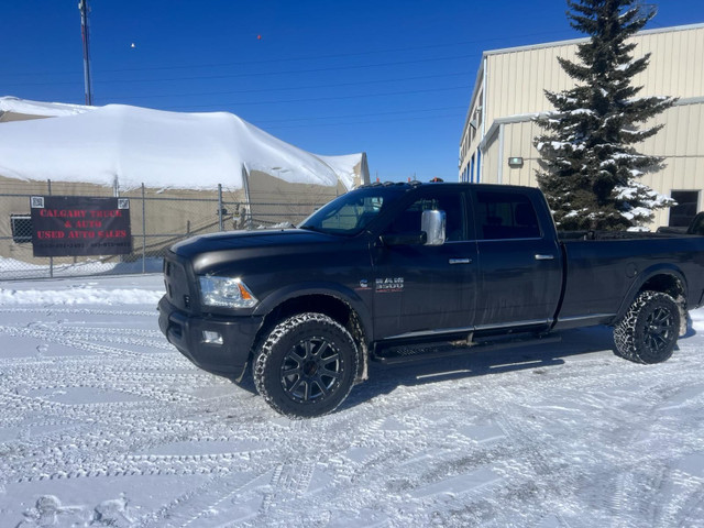 2017 RAM 3500 LIMITED LONGHORN DIESEL LONG BOX NO ACCIDENTS!! in Cars & Trucks in Calgary - Image 2