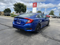 This Aegean Blue Metallic 2021 Honda Civic Sedan Sport is a head-turner. Boasting a low 39,352 kilom... (image 4)