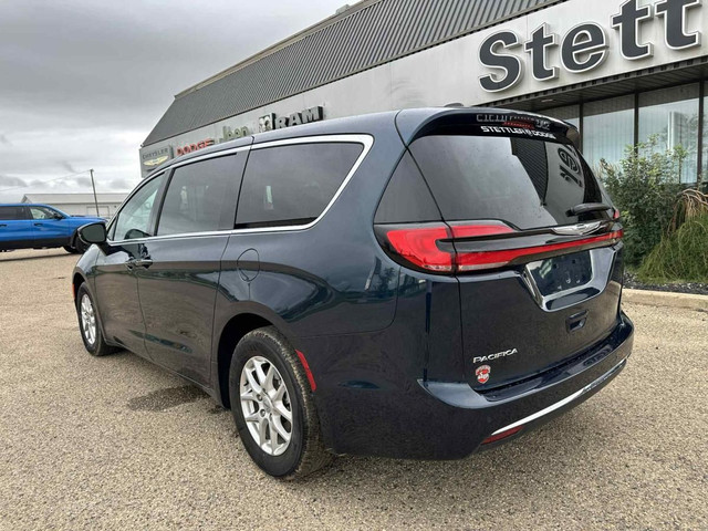 2024 Chrysler Pacifica Touring-L in Cars & Trucks in Red Deer - Image 3