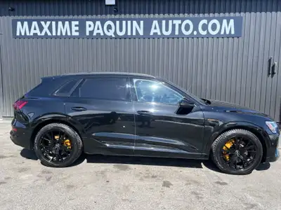 E-TRON 2022 100% ELECTRIQUE MODEL S-LINE TECHNIK VEHICULE TRES PROPRE 1 PROPRIO MISE A JOUR CHEZ AUD...