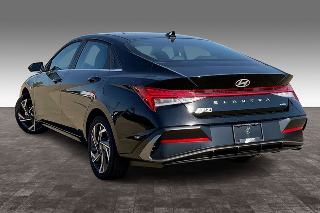 2025 Hyundai ELANTRA HYBRID HYBRID LUXURY in Cars & Trucks in Edmonton - Image 3