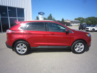 Leather interior, heated seats, heated steering wheel, dual climate control, ambient lighting, rain... (image 4)