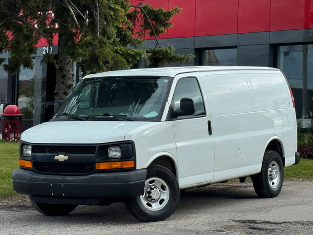 2014 Chevrolet Express G2500 in Cars & Trucks in Oshawa / Durham Region