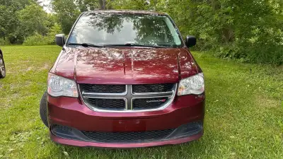 2016 DODGE GRAND CARAVAN SXT, FWD, 4 DOORS, TWO PREVIOUS OWNERS, VERY WELL MAINTAINED, POWER FRONT W...