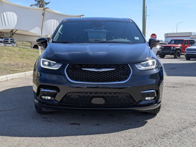 2025 Chrysler Pacifica Select - Safety Sphere Group - in Cars & Trucks in Calgary - Image 2