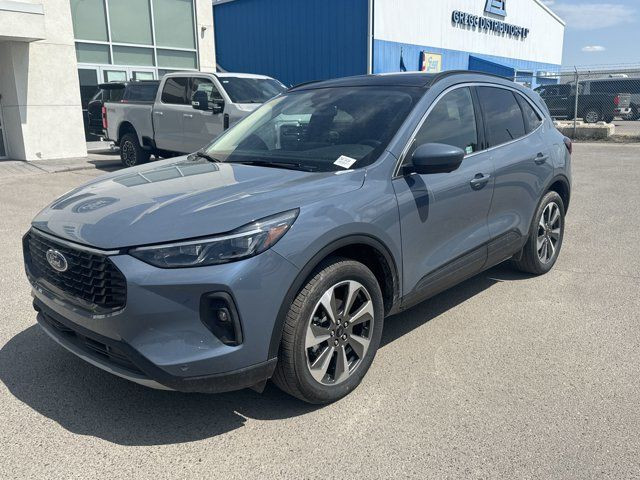 2024 Ford Escape Platinum in Cars & Trucks in Calgary