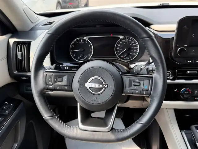 2022 Nissan Pathfinder SL in Cars & Trucks in Markham / York Region - Image 22