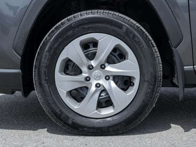 2021 Toyota RAV4 LE AWD for sale in Cars & Trucks in Oakville / Halton Region - Image 4