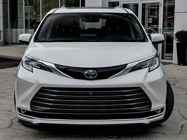  2022 Toyota Sienna Limited 7-Passenger AWD/HYBRID in Cars & Trucks in City of Toronto - Image 4