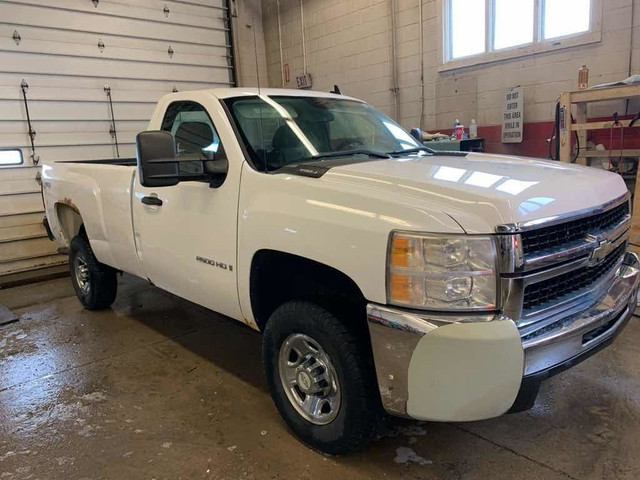  2008 Chevrolet Silverado K2500 HE in Cars & Trucks in Barrie - Image 3