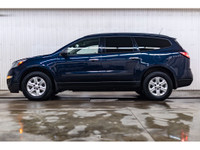 **ONE OWNER - ACCIDENT FREE** 73,718 KM This 2016 Chevrolet Traverse FWD LS is powered by a 3.6L eng... (image 2)
