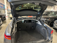 **SUMMER SPECIAL!** FULLY ELECTRIC, FEATURING : HEADS UP DISPLAY, JAGUAR LED TECHNOLOGY HEADLIGHTS,... (image 8)