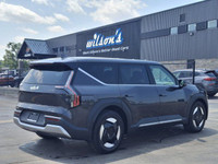 Come see this certified 2024 Kia EV9 Wind| 3rd Row | Leather | Heated Wheel | Cooled + Heated Seats... (image 5)