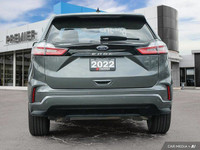 Experience the versatility and reliability of this 2022 Ford Edge SEL, a well-maintained SUV ready f... (image 4)