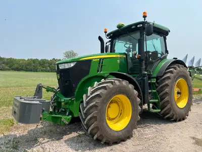 2013 John Deere 7230R -9.0 litre engine -IVT transmission with left-hand reverser -3 rear remotes -F...