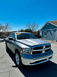 2022 Ram 1500 Classic SLT w/bluetooth/alloys/satellite radio