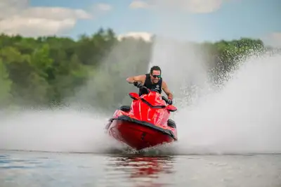 Designed to be the fastest and most precise handling WaveRunner, the Yamaha GP SVHO was born to deli...