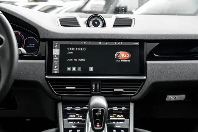 2021 Porsche Cayenne AWD COUPE PANO SPORT PKG NAVI 360 CAM dans Autos et camions dans Ville de Toronto - Image 23