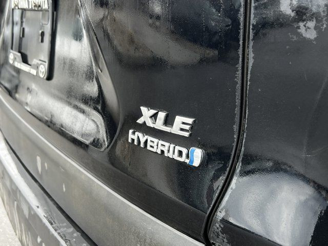 2020 Toyota RAV4 Hybrid XLE | NO ACCIDENTS | ONE OWNER | SUNROOF in Cars & Trucks in Kelowna - Image 4