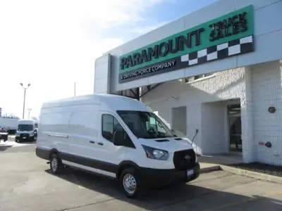 V6 GAS ENGINE, AUTO TRANS, A/C, AM/FM STEREO WITH BLUETOOTH, POWER WINDOWS & LOCKS, WITH KEYLESS ENT...