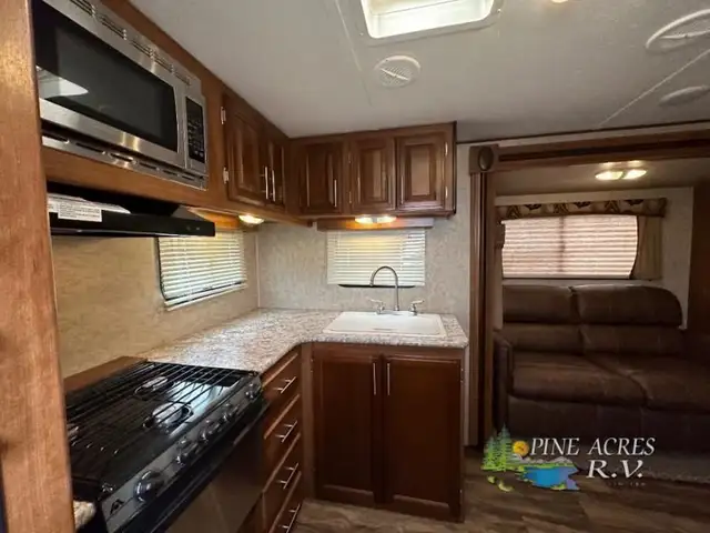2016 Prime Time RV Tracer Air 253AIR in Travel Trailers & Campers in Truro - Image 10