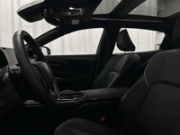 See Dealer Website for Details. Engine: Moteur à 4 cylindres 2.4L L/100Km City: 8.1 L/100Km Hwy: 7.3... (image 9)