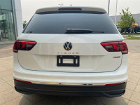 Humberview Volkswagen on the Queensway This Certified Pre-Owned 2022 Volkswagen Tiguan Comfortline 4... (image 5)