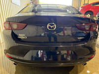 Welcome Ontario customers! All our vehicles are Ontario safety check/e-tested. We offer financing ad... (image 5)