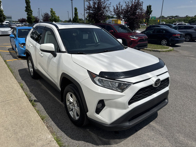 2021 TOYOTA RAV4 XLE ECRAN CARPLAY TOIT SIEGES+VOLANT CHAUF TISS in Cars & Trucks in Laval / North Shore - Image 2