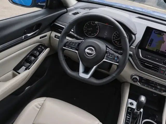 2025 Nissan Altima Platinum in Cars & Trucks in Oakville / Halton Region - Image 14