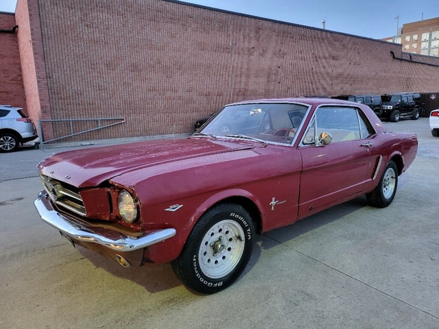 1965 Ford Mustang *RUNS*SOLID FRAME-AUTOMATIC-NEEDS RESTORATION! in Cars & Trucks in City of Toronto