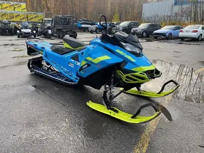 2018 Ski-Doo Ski-Doo Summit X 850 165 - 3in. paddles SAVE $2500 RABAIS AVEC RABAIS = 36.65$/semaine...