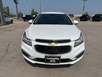 The 2015 Chevrolet Cruze 1LT offers a balanced driving experience that prioritizes comfort and effic... (image 8)