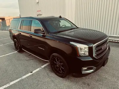SOLD - NO LONGER AVAILABLE FOR PURCHASE 2018 GMC YUKON SLE – TRIPLE BLACK – 8 PASSENGER – LOCAL ONTA...
